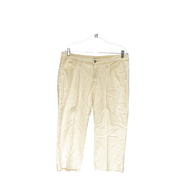 Lee Yellow Capri - Picture 1 of 4